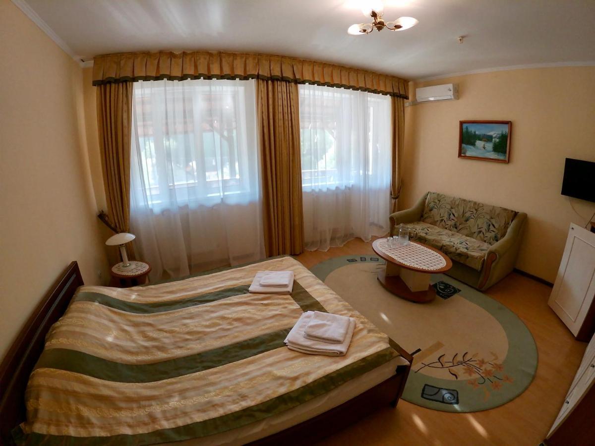 Hotel Готель Мараморош Szajan