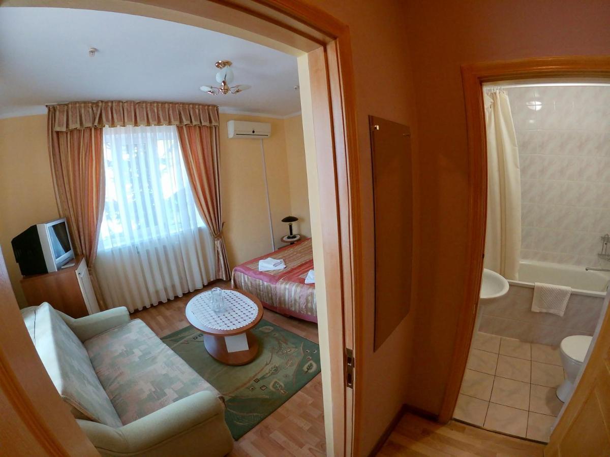 Hotel Готель Мараморош